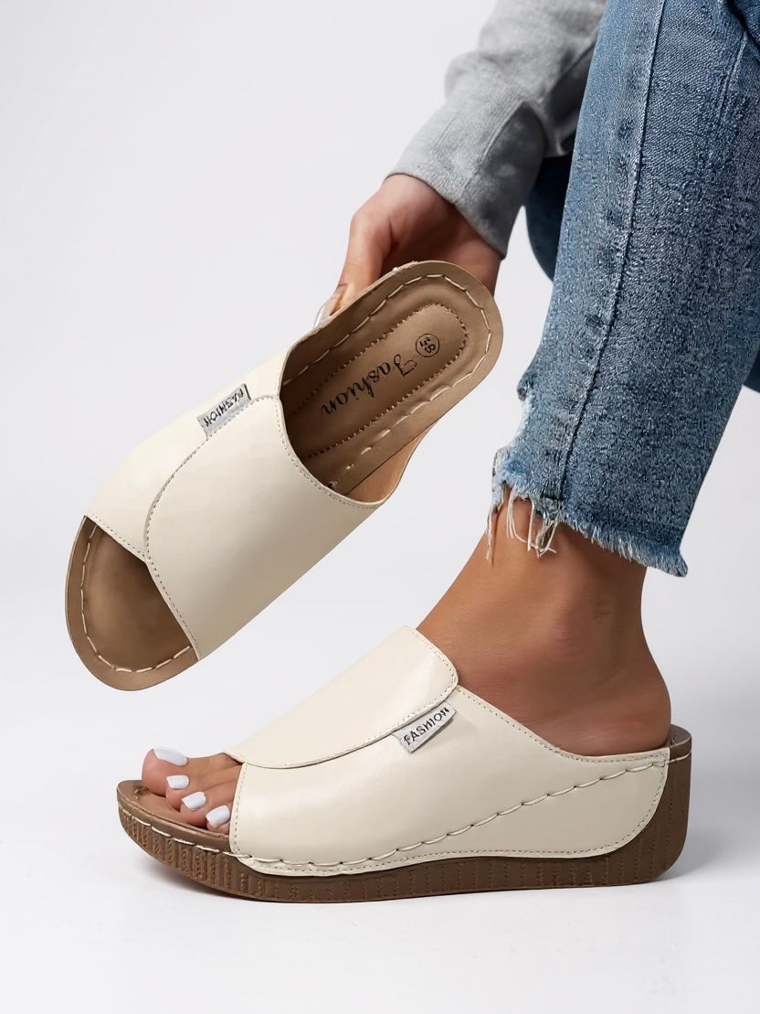 Aveline Platform Cushioned Slides