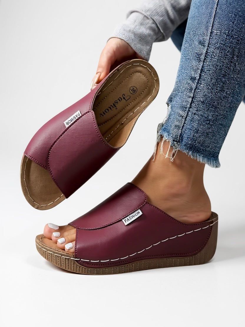 Aveline Platform Cushioned Slides