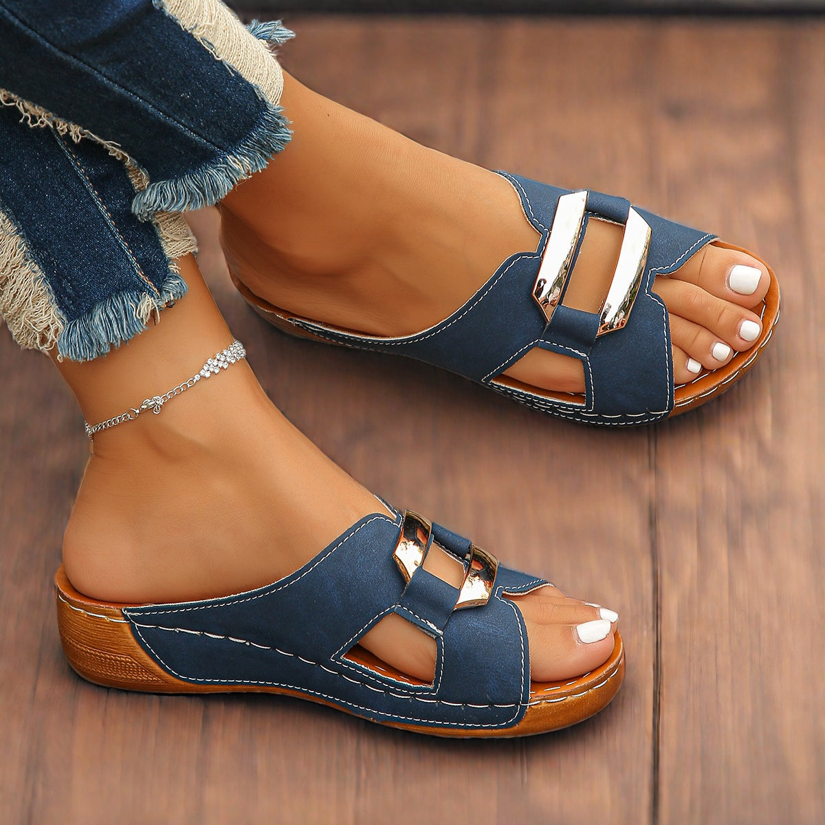 Alora Adjustable Buckle Flat Sandals